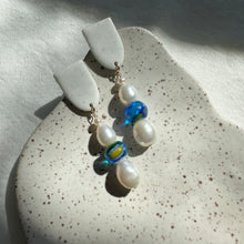 Load image into Gallery viewer, freshwater pearl drops (gold filled)